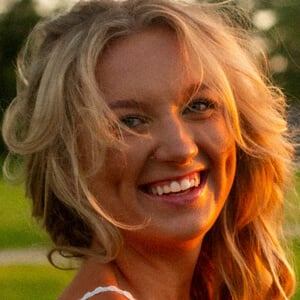 Makayla Brooke Headshot 4 of 4