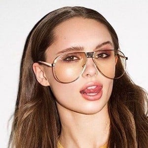 Makenzie Rooney - Age, Family, Bio | Famous Birthdays