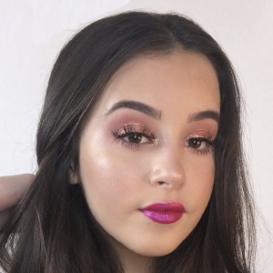 Makeupbae.jeanie - Age, Family, Bio | Famous Birthdays