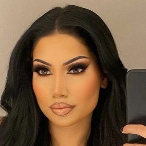 Makeupbyalinna Age Family Bio