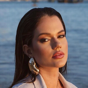 Mamá Benevides Headshot 6 of 6