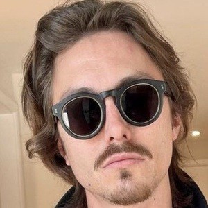 Marc Rebillet - Age, Family, Bio | Famous Birthdays