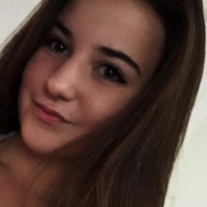 Margaux Hakkaart Headshot