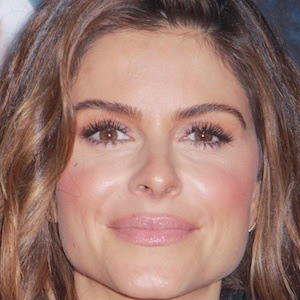 Maria Menounos Headshot 4 of 10