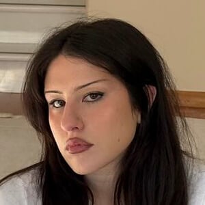 marianthe.z Headshot 3 of 6