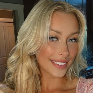 Marika Lyszczyk Headshot 9 of 9
