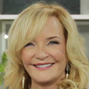 Marilyn Denis Headshot 4 of 5