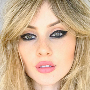 Marina Martini Tomagnini Headshot 4 of 6