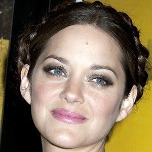 Marion Cotillard Headshot 4 of 10