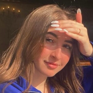 marisaax3 Headshot