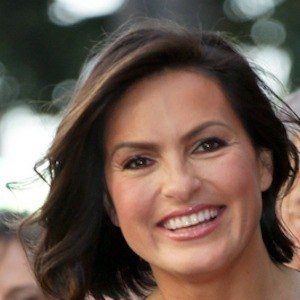 Mariska Hargitay Headshot 3 of 6