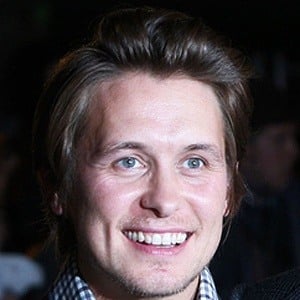 Mark Owen Headshot 7 of 8