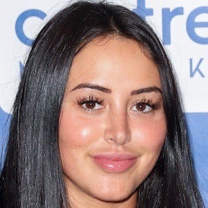 Marnie Simpson Headshot 8 of 9