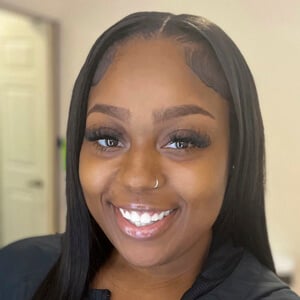 Marra Bentley Headshot 2 of 2