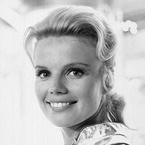 Marta Kristen Headshot 3 of 4