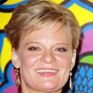 Martha Plimpton Headshot 4 of 10