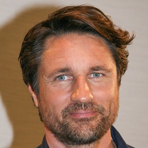 Martin Henderson Headshot 9 of 10