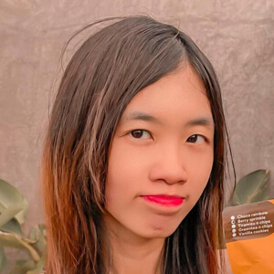 Martina Huang Headshot
