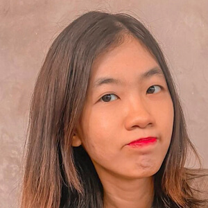 Martina Huang Headshot 5 of 5