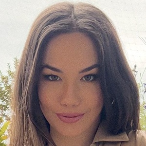 martinamicole Headshot 8 of 10