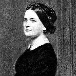 Mary Todd Lincoln Headshot 3 of 5