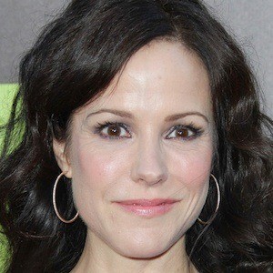 Mary-Louise Parker Headshot 6 of 10