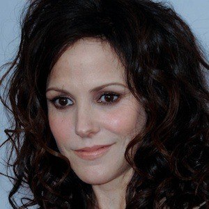 Mary-Louise Parker Headshot 8 of 10