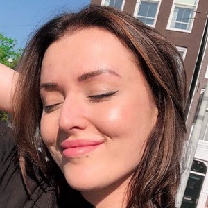 Mascha Feoktistova Headshot 6 of 10