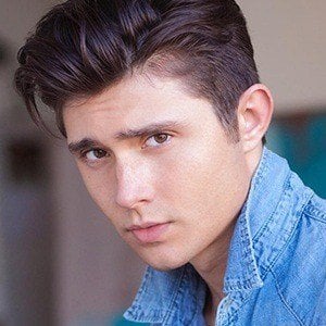 Mateus Ward Headshot 7 of 10