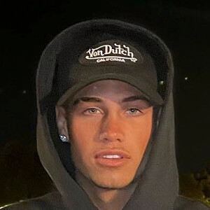 Matteo Sinet - Age, Family, Bio | Famous Birthdays