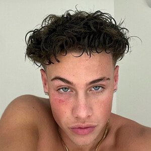 Matteo Sinet - Âge, Famille, Biographie | Famous Birthdays