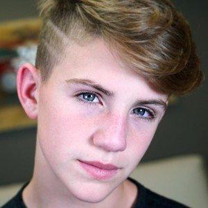 Mattyb Bio Family Trivia Famous Birthdays