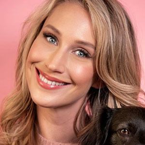 Maude Garrett Headshot 4 of 10