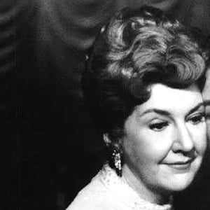 Maureen Stapleton Headshot 2 of 3