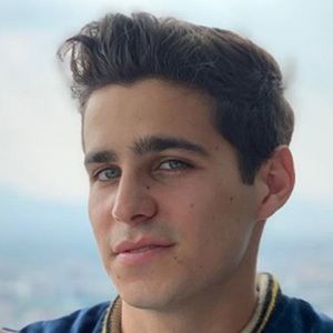 Mauricio Abad Headshot 5 of 5