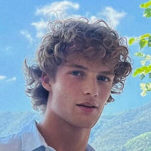 Max Lewis Headshot 7 of 9