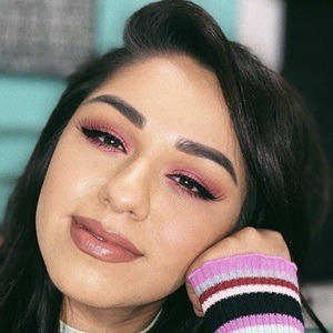 mayraaareliii - Age, Family, Bio | Famous Birthdays