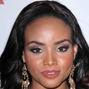 Meagan Tandy Headshot 5 of 10