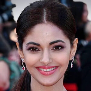 Meera Chopra Headshot 3 of 9