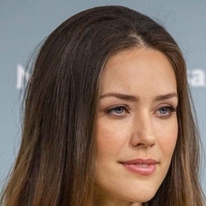 Megan Boone Headshot 6 of 6