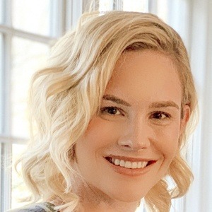 Meghan King Edmonds Headshot 8 of 10