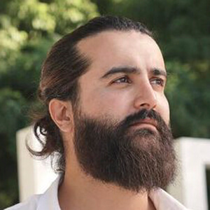 Mehdi Darabi Headshot 3 of 4