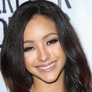 Melanie Iglesias Headshot 5 of 5