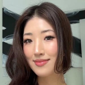 Melissa Sol Lee Headshot 2 of 6