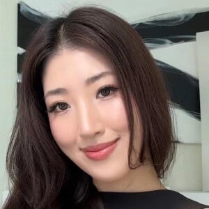 Melissa Sol Lee Headshot 6 of 6