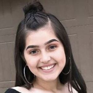 Melody Valadez Headshot