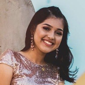 Melody Valadez Headshot