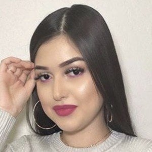 Melody Valadez Headshot