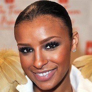 Melody Thornton Headshot 8 of 10