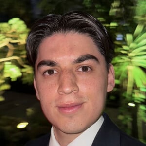 Memo Alvarez Headshot 8 of 9